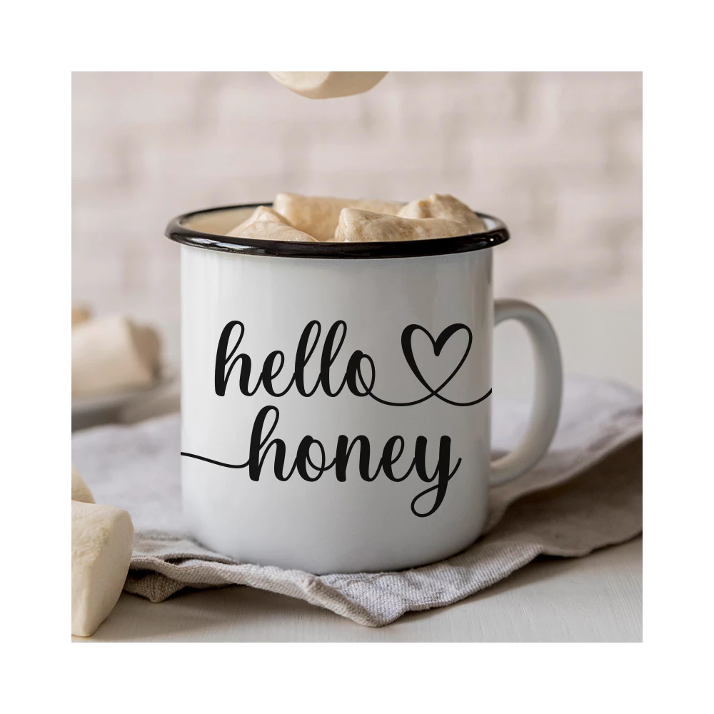 tasse émaillée hello honey mockup